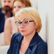 Елена Еростенко